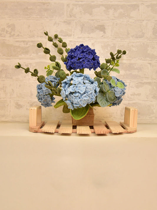 Floral Arrangement_Elegant Blue Hydrangeas