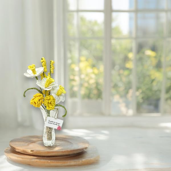 Flower Bouquets_Daffodil N Carnation Vase