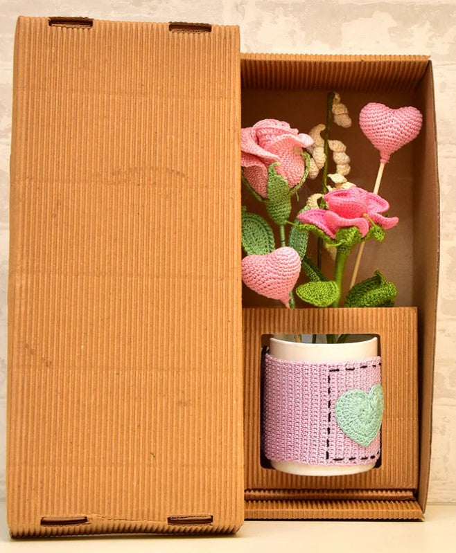 Flower Bouquets_Rose N Heart Mug